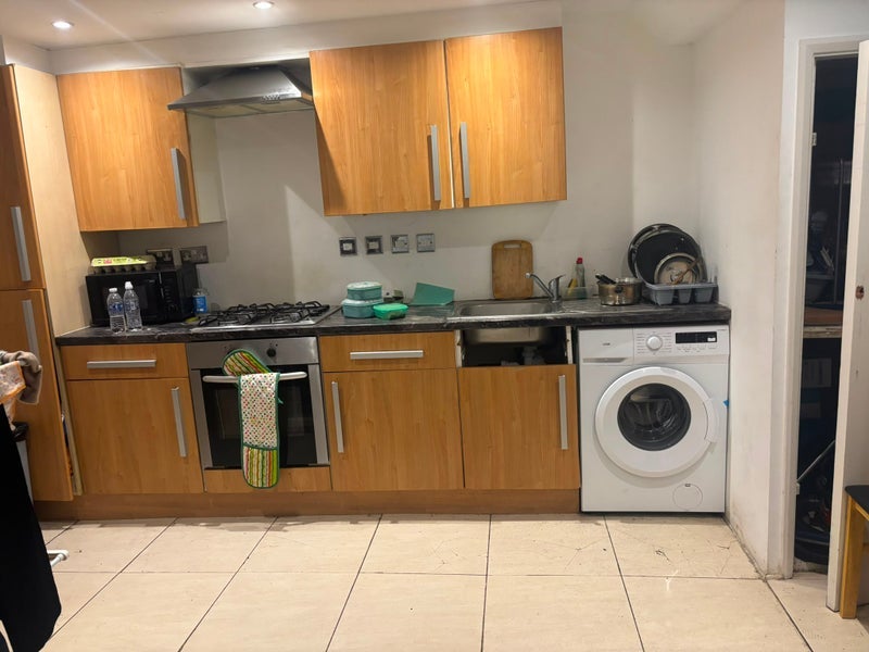 Room Elias Place in Greater London
