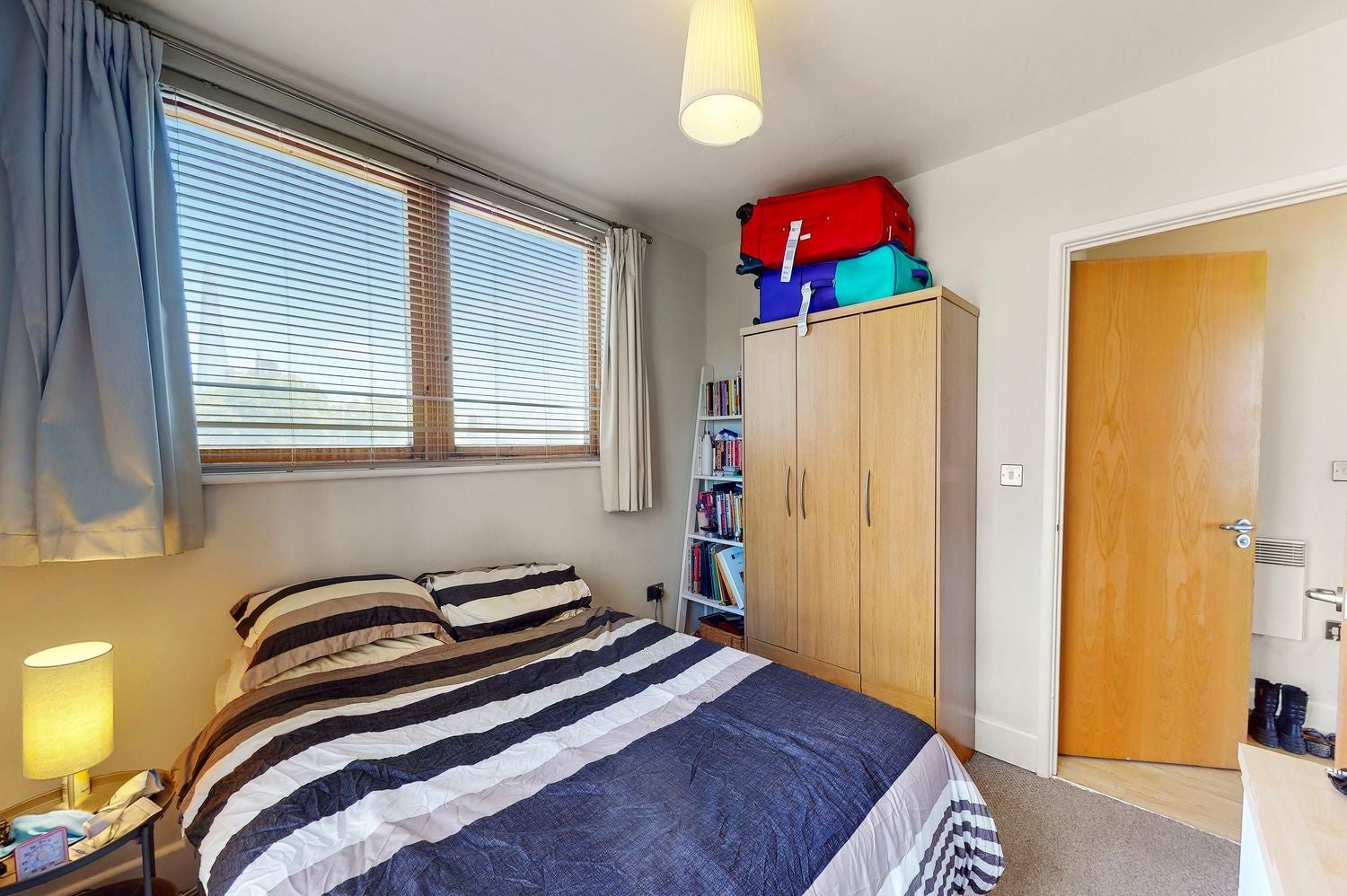 Flat Rockingham Street in Greater London