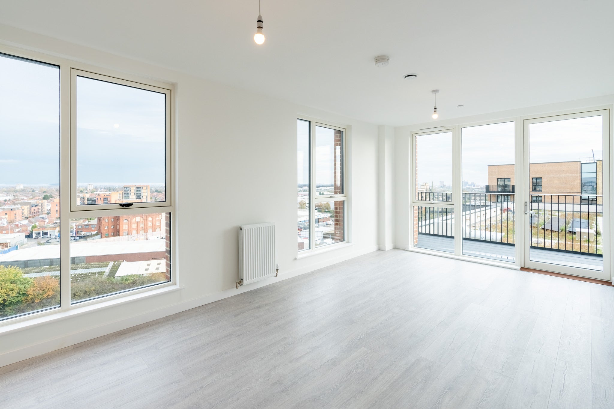 Flat Cranton Avenue in Greater London