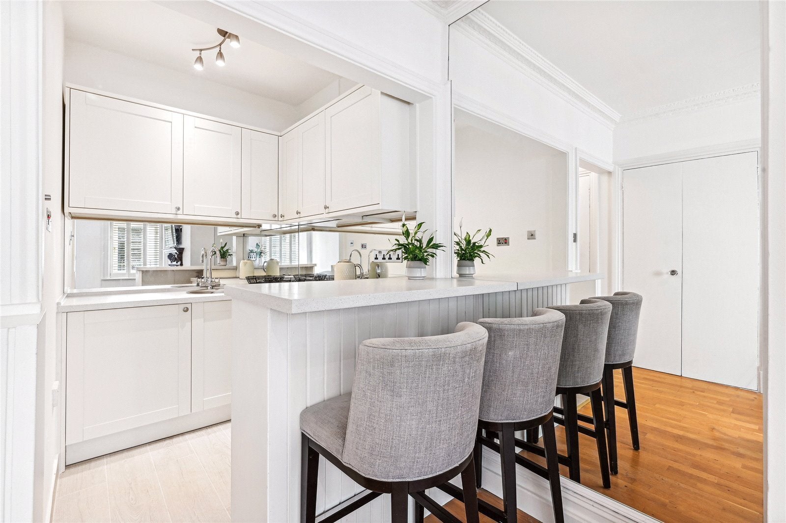 Flat Hans Place in Greater London