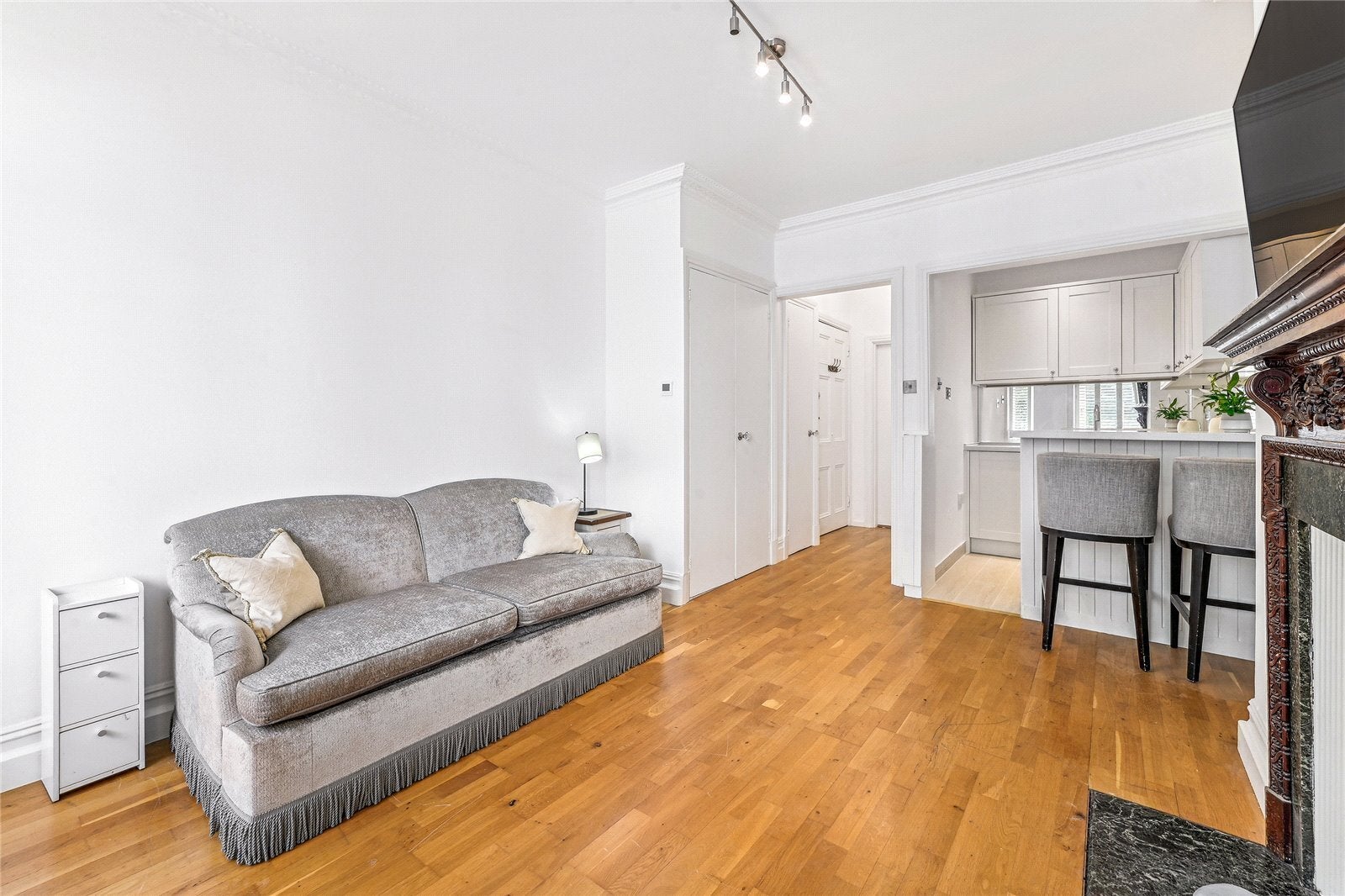 Flat Hans Place in Greater London