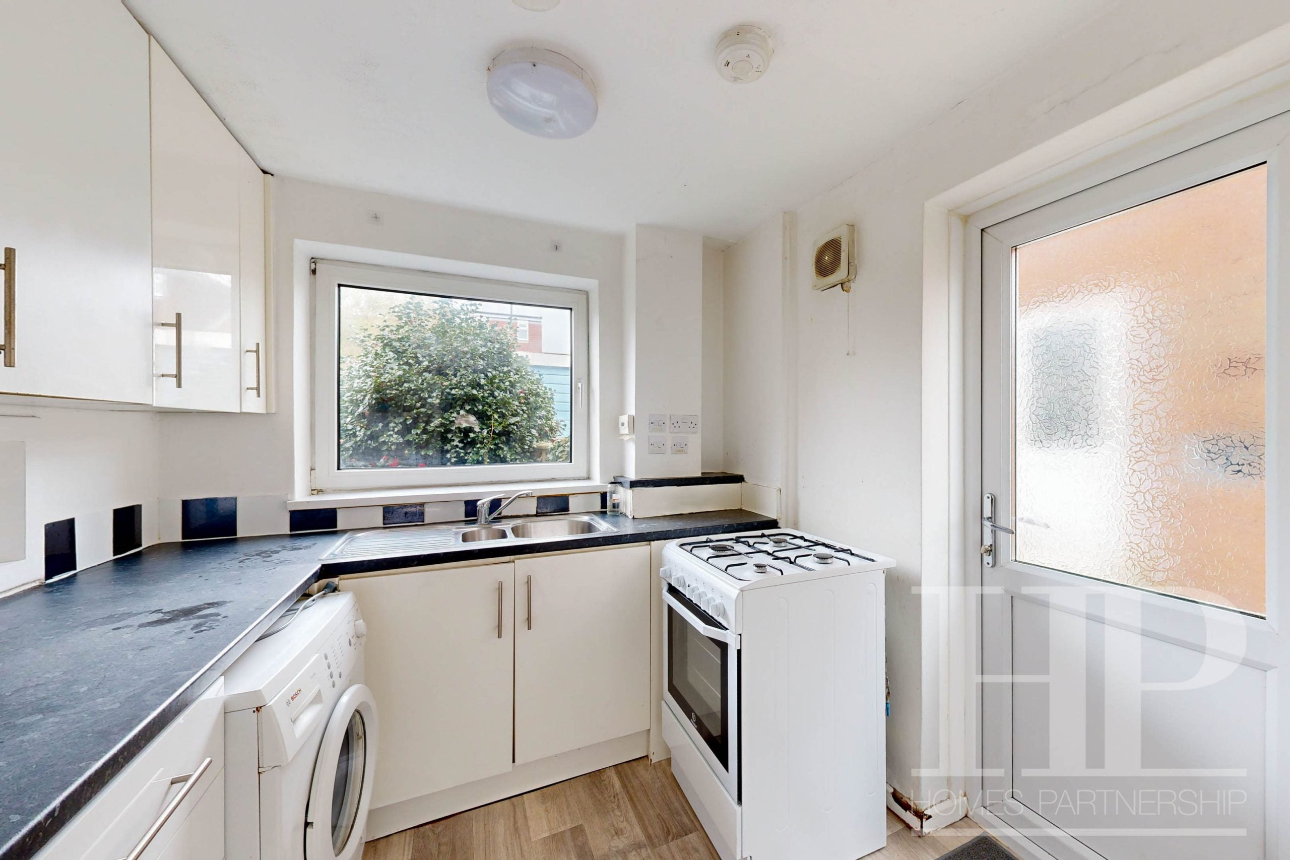 House Tennyson Close in Crawley