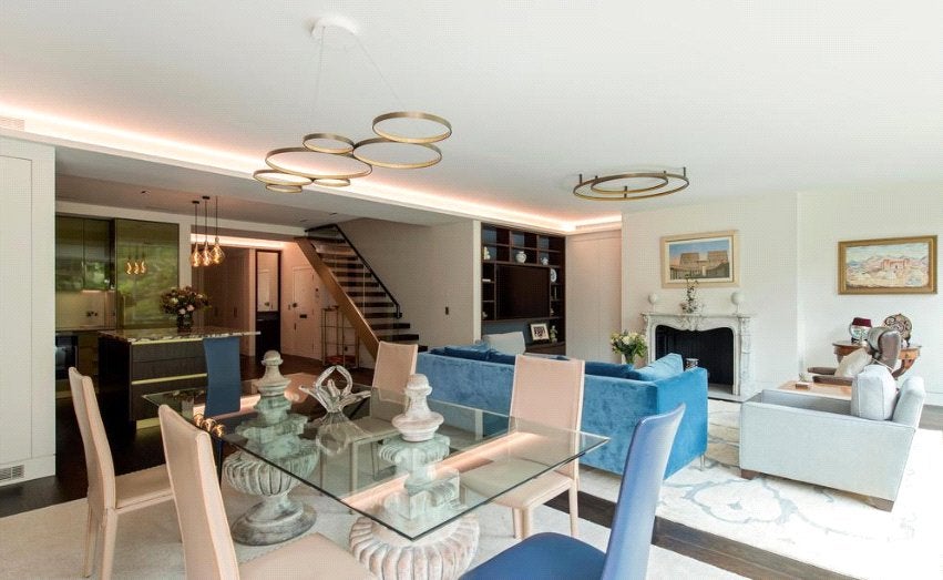 Flat St. James's Place in City of Westminster