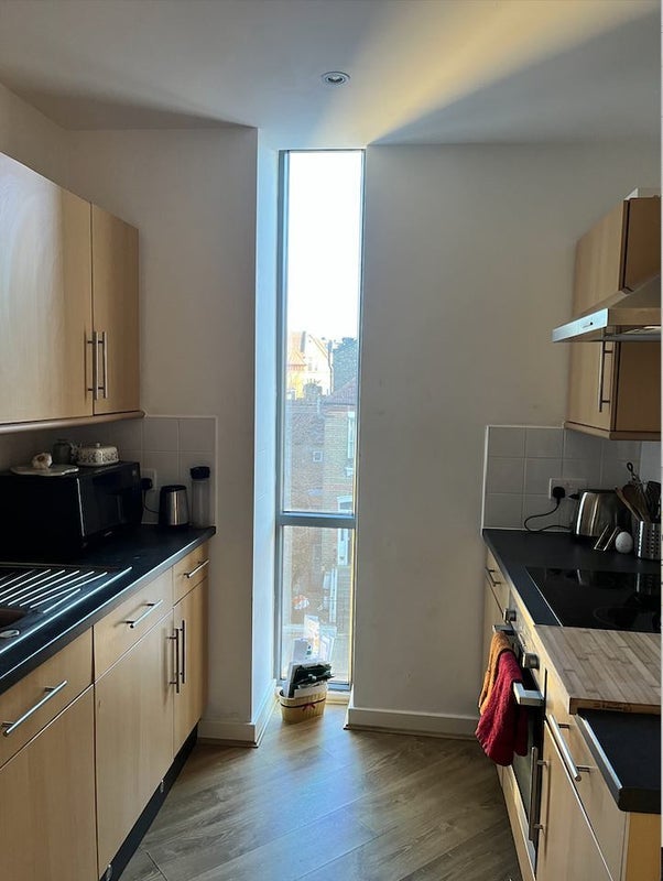 Room Alexandra Avenue in Greater London