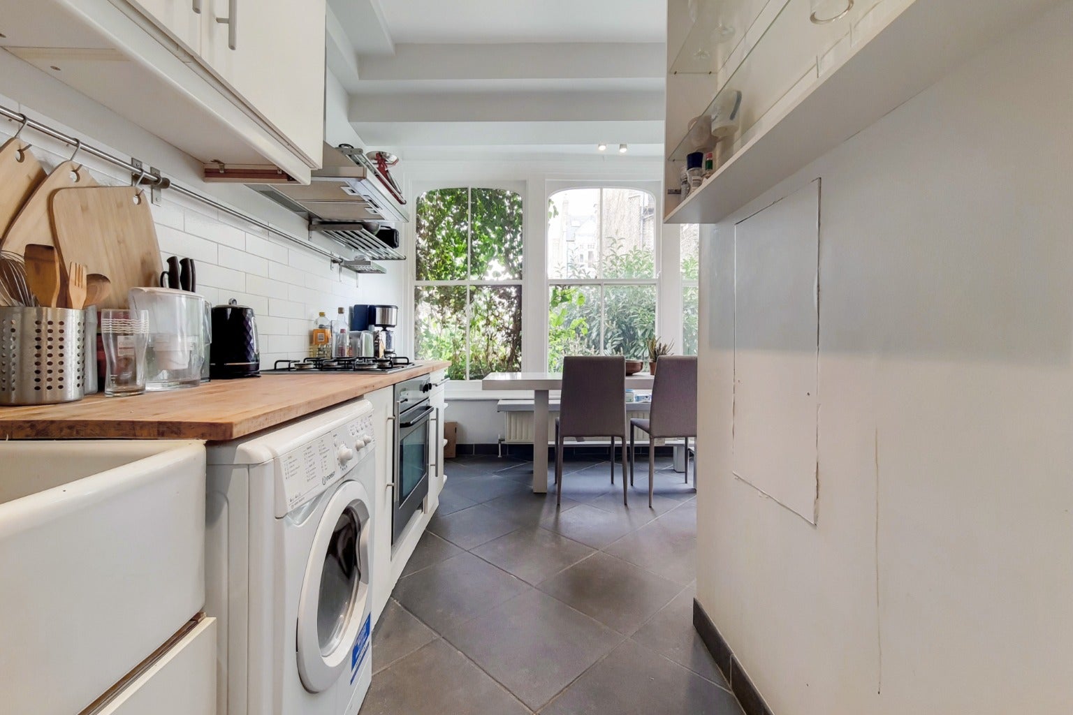 Flat Comeragh Road in Greater London