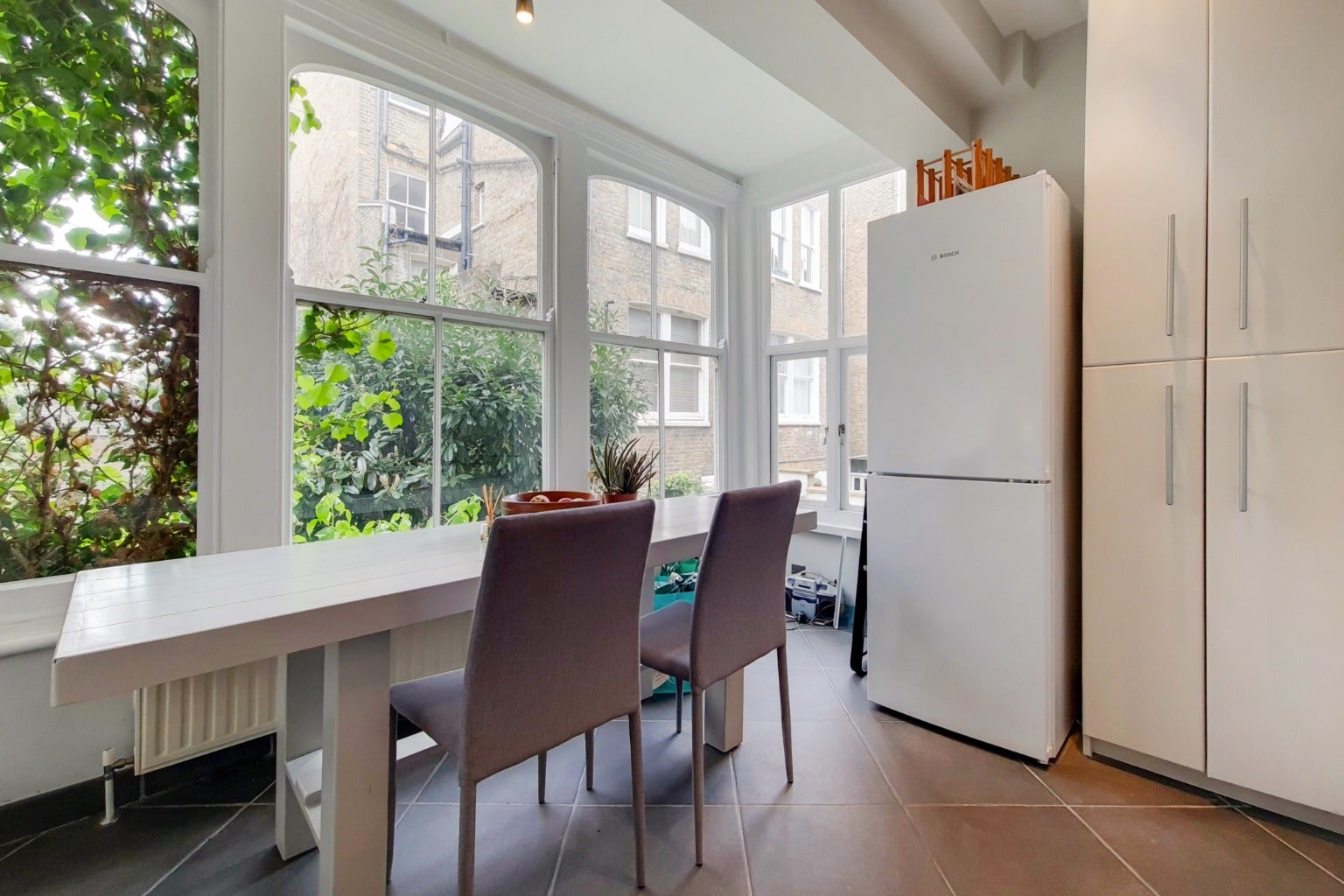 Flat Comeragh Road in Greater London