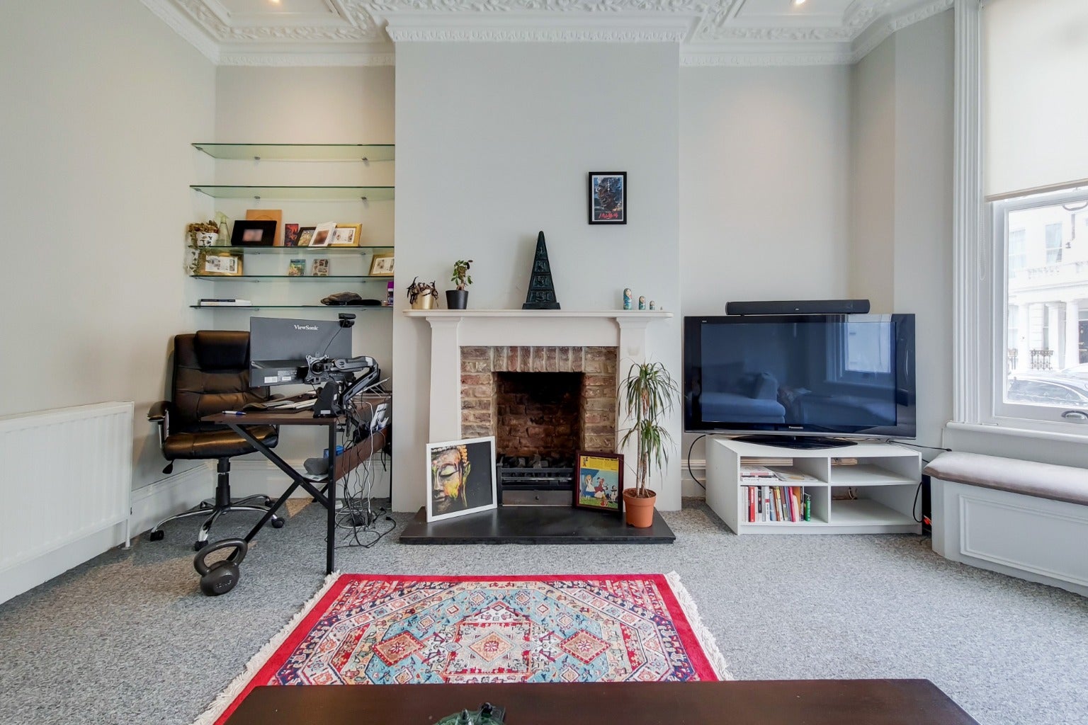 Flat Comeragh Road in Greater London