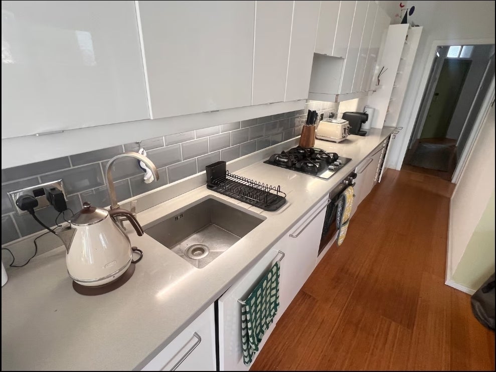 Flat Musard Road in Greater London
