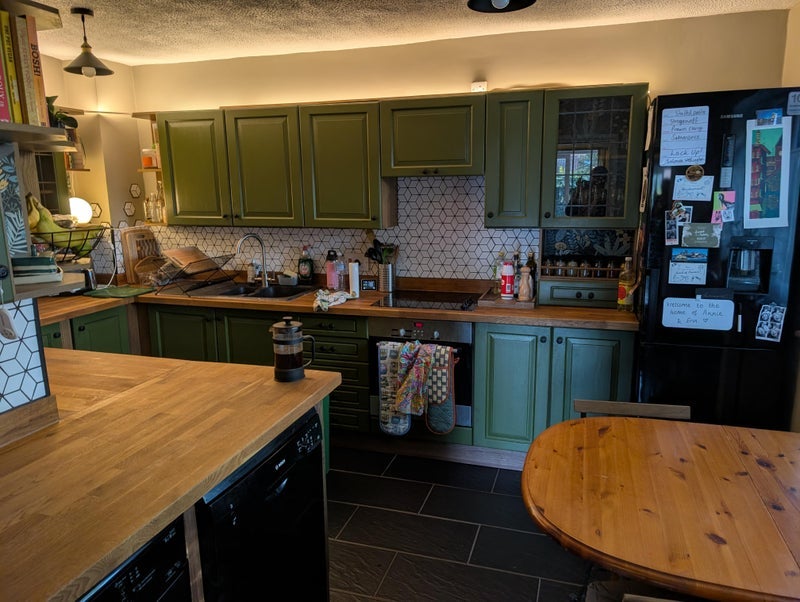 Room Whitefield Road in Bristol
