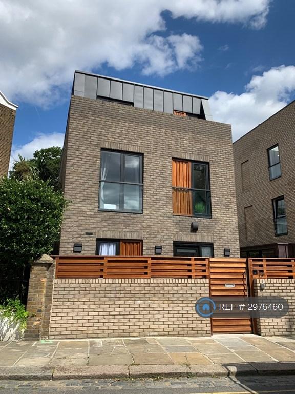 House St Paul's Crescent in Greater London