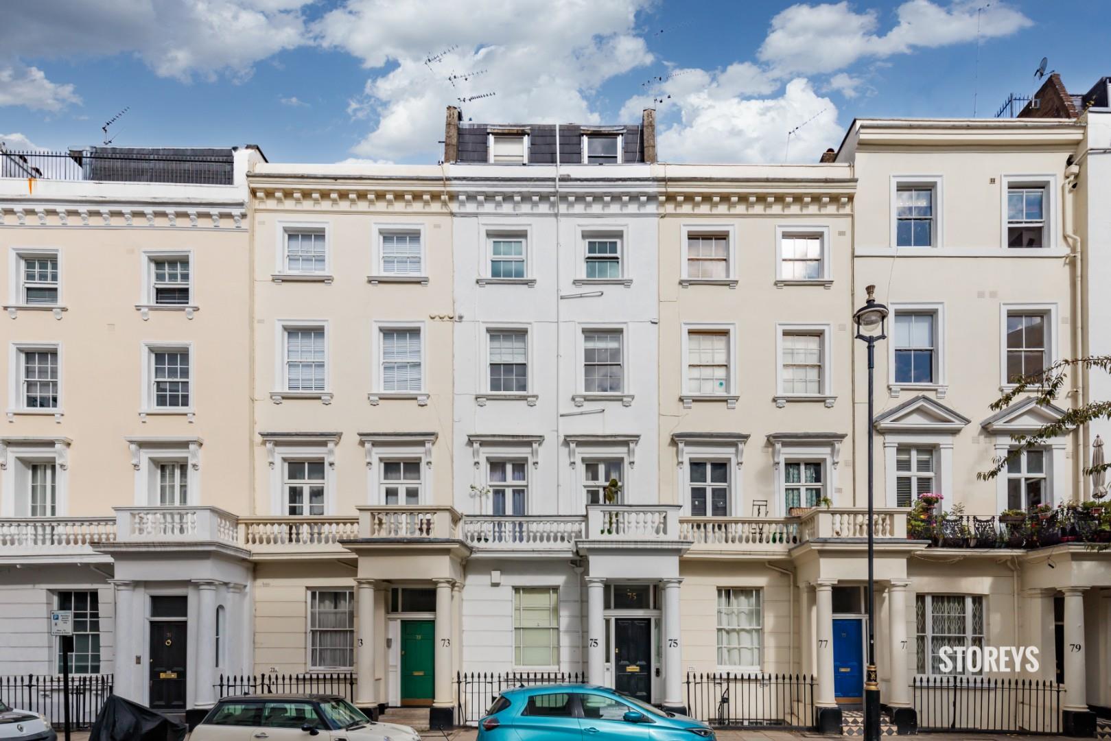 Flat Cumberland Street in London