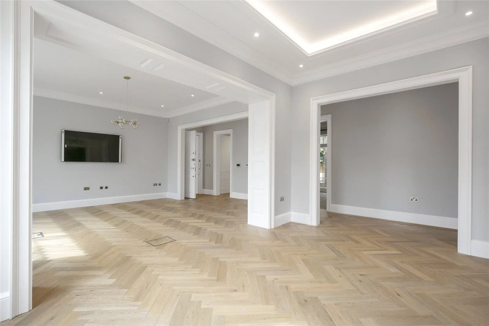 House Totteridge Village in Greater London