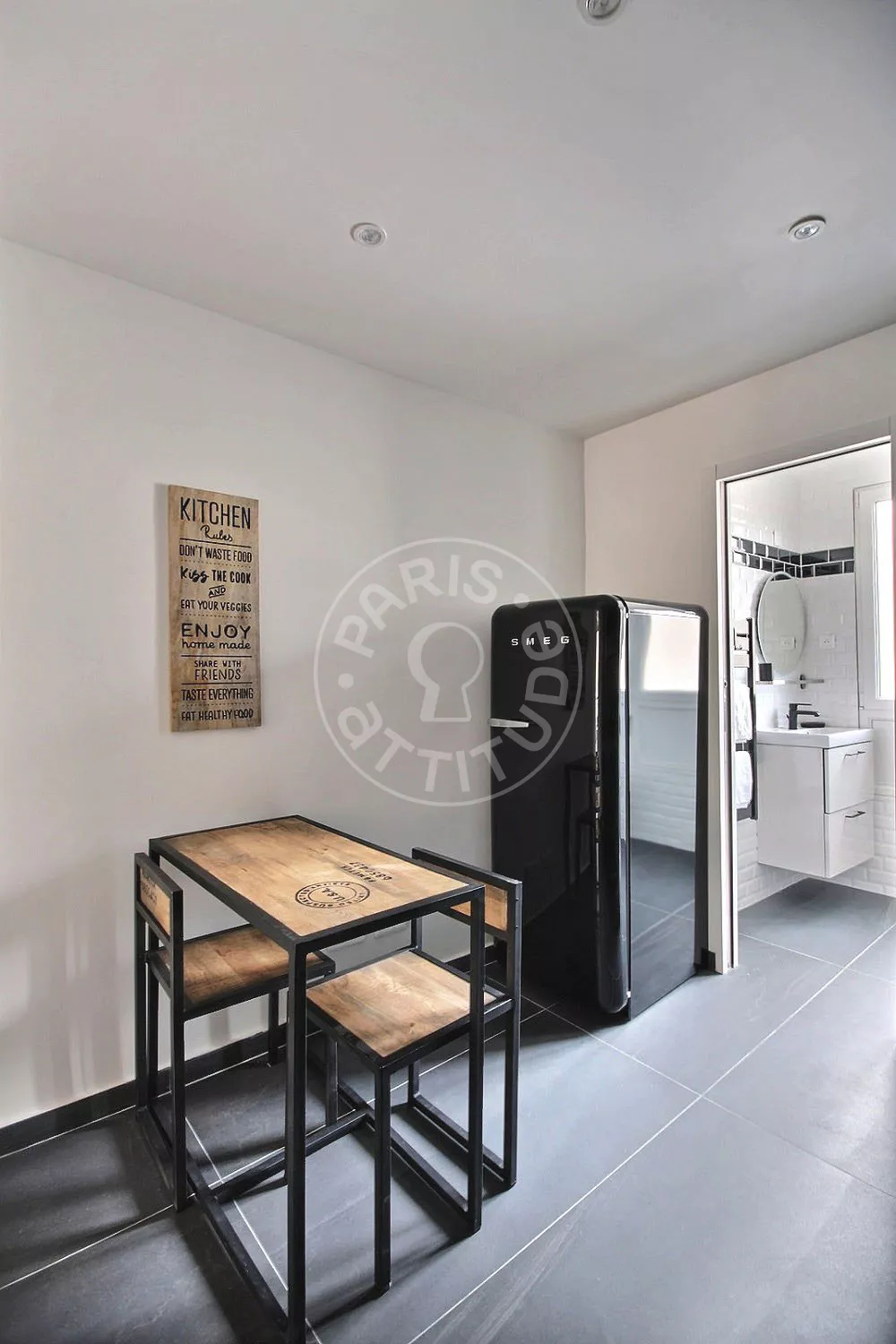 Flat Rue des Lyonnais in Paris