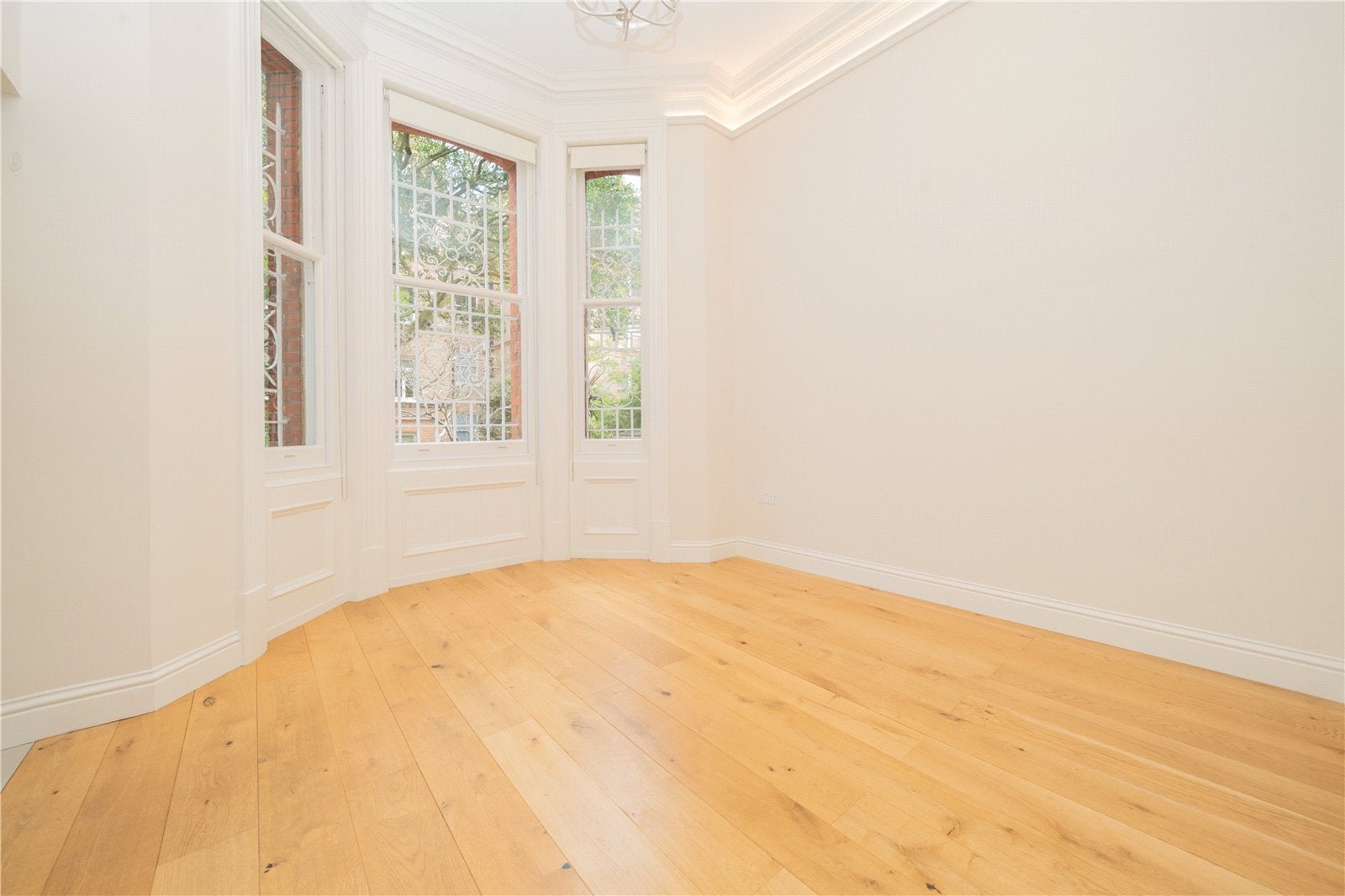 House Bina Gardens in Greater London