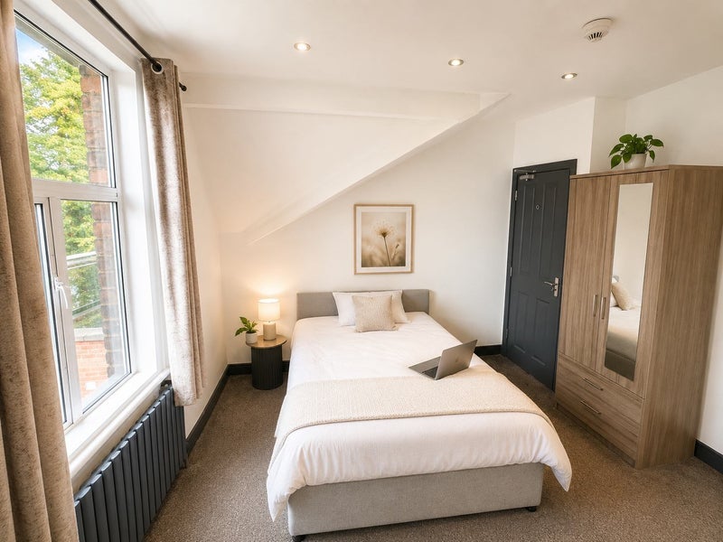 Room York Road in Birmingham