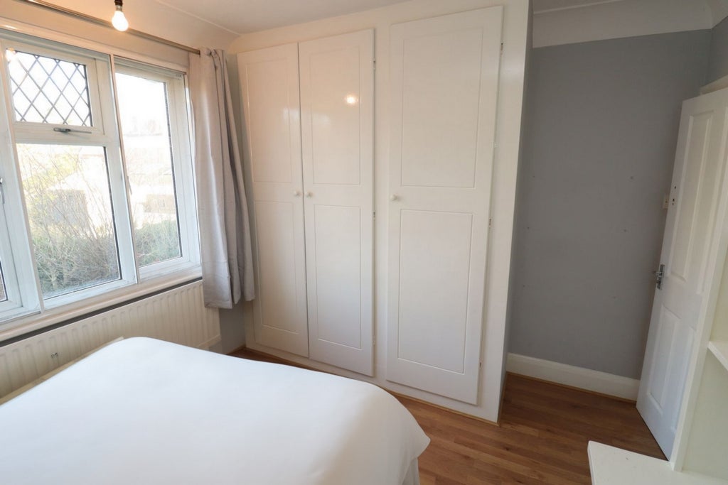 Room Globe Road in Greater London