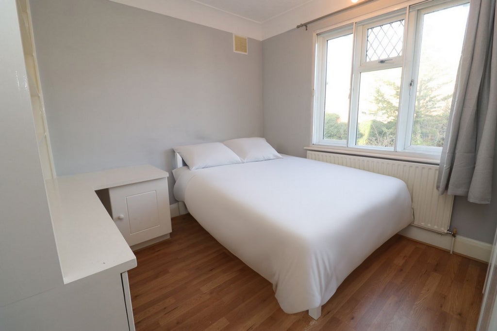 Room Globe Road in Greater London
