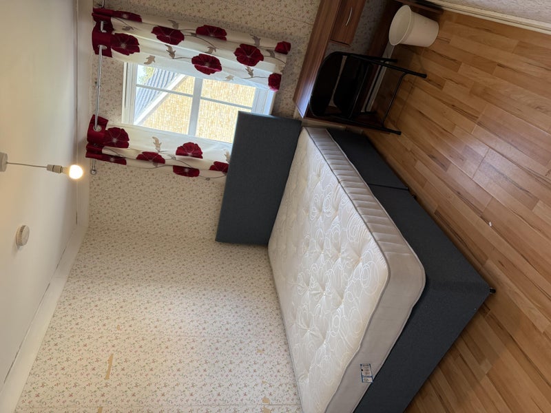 Room Bell Street in Greater London