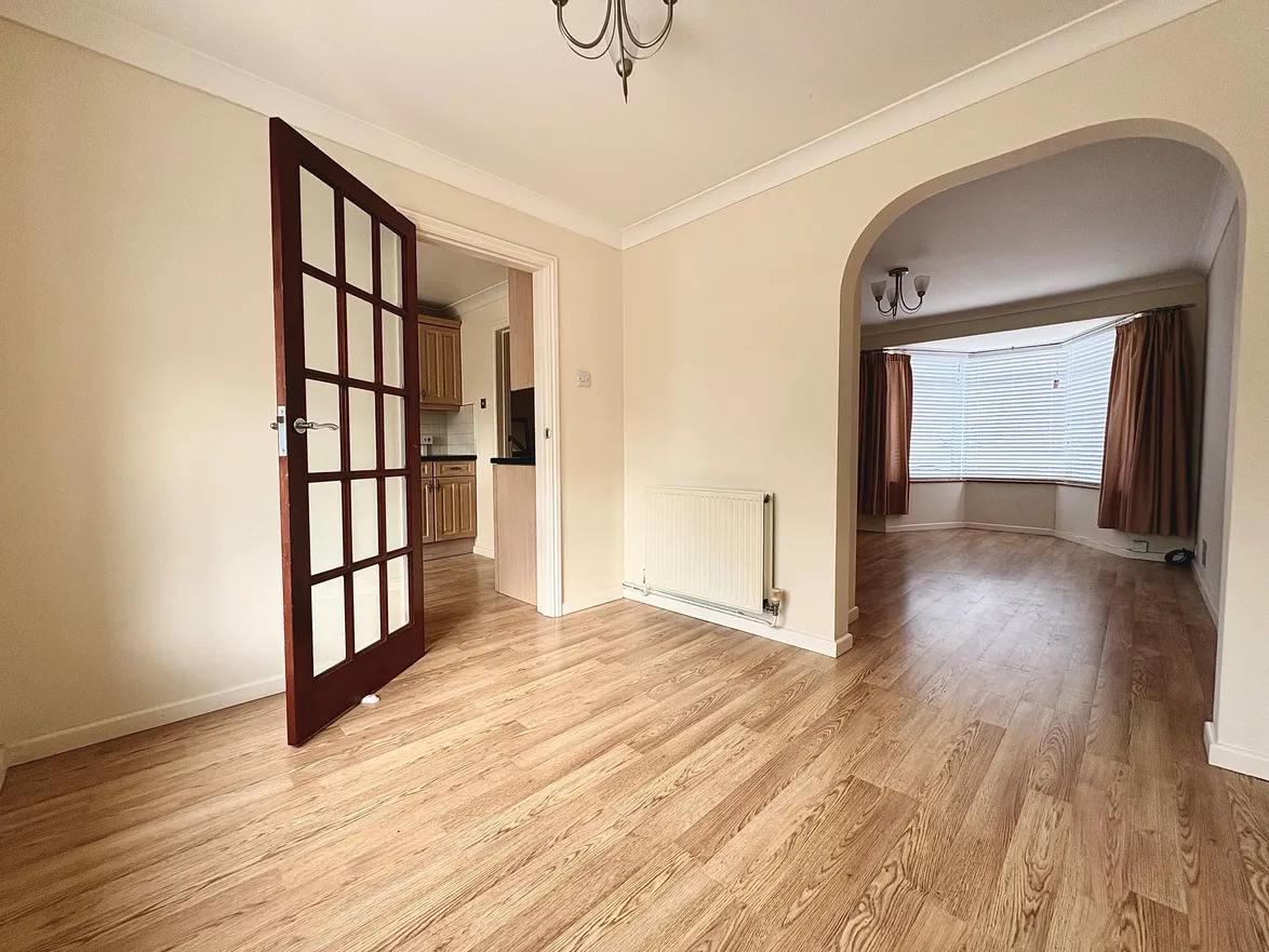 House Bendon Way in Rainham