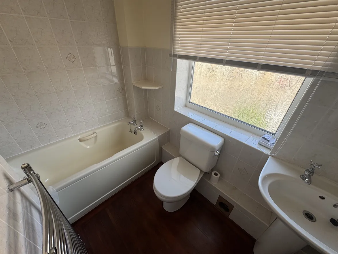 House Bendon Way in Rainham