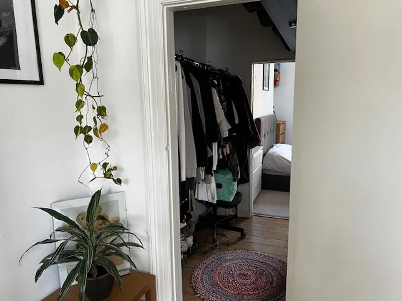 Flat Brigstocke Road in Bristol