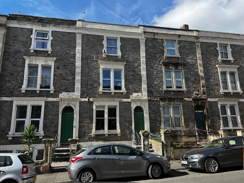 Flat Brigstocke Road in Bristol