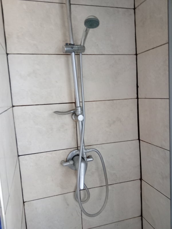 Room Chiswick High Road in Greater London