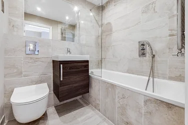 Flat Dewhurst Road in Greater London