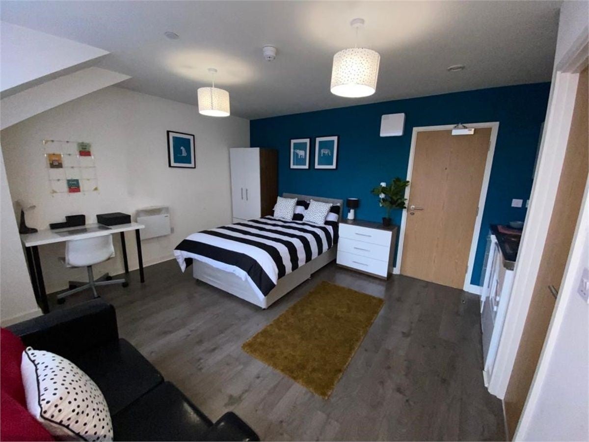 Flat Fawcett Street in Sunderland
