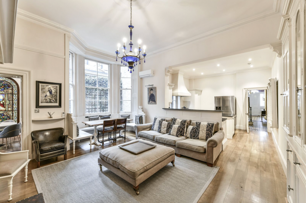 Flat North Audley Street in City of Westminster