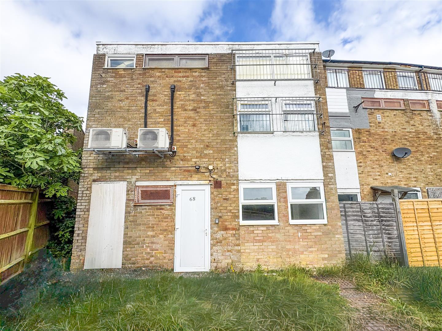 Flat Malvern Way in St Leonards