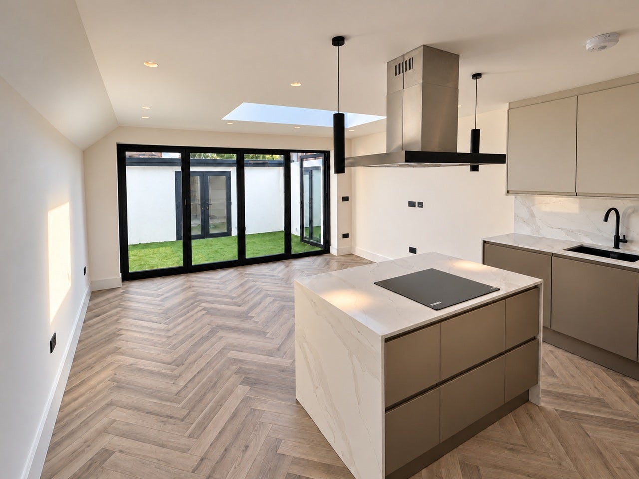 Flat Westfield Road in Greater London