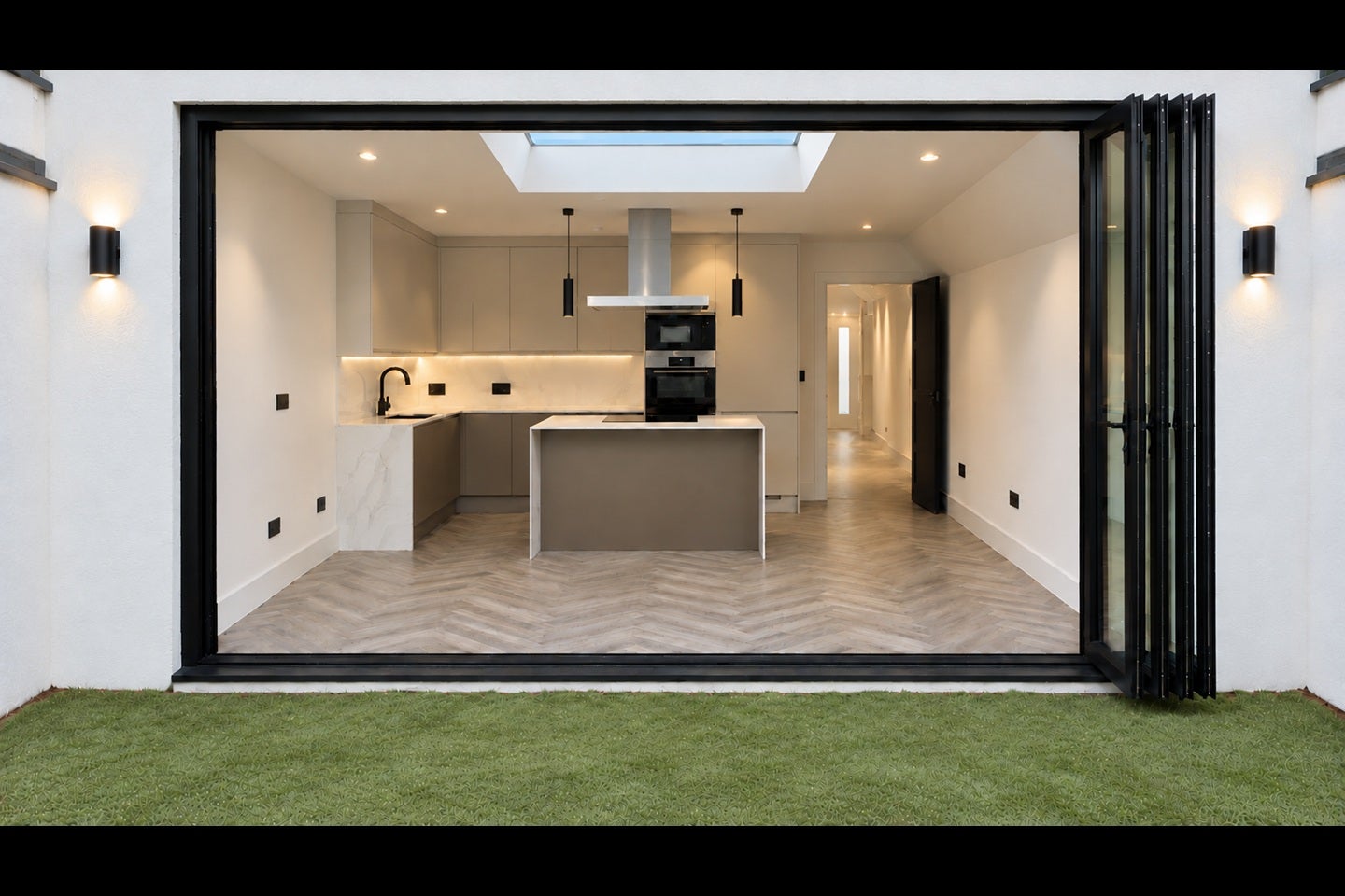 Flat Westfield Road in Greater London
