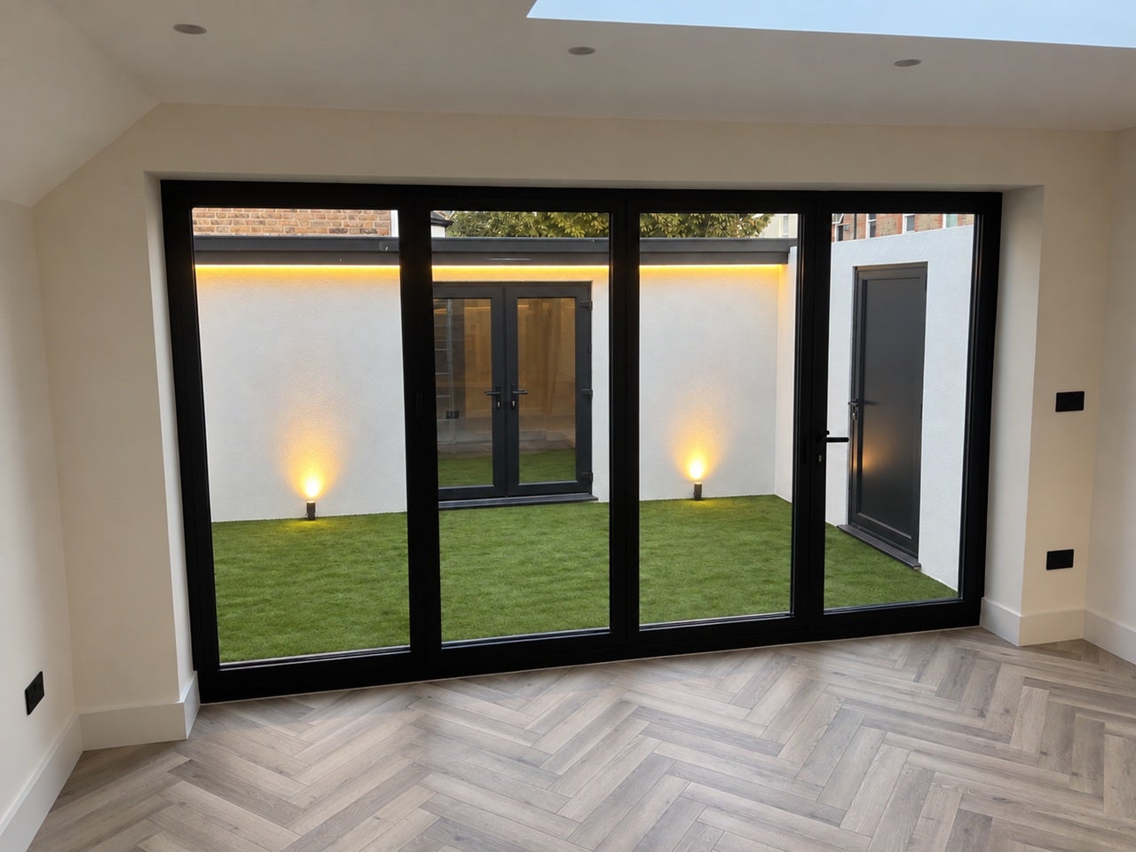 Flat Westfield Road in Greater London