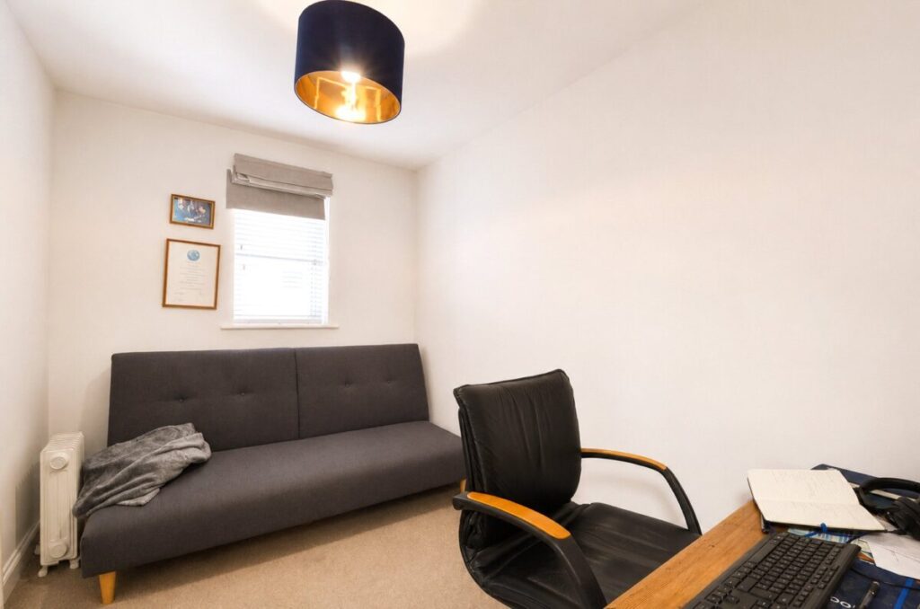 Flat Canford Lane in Bristol