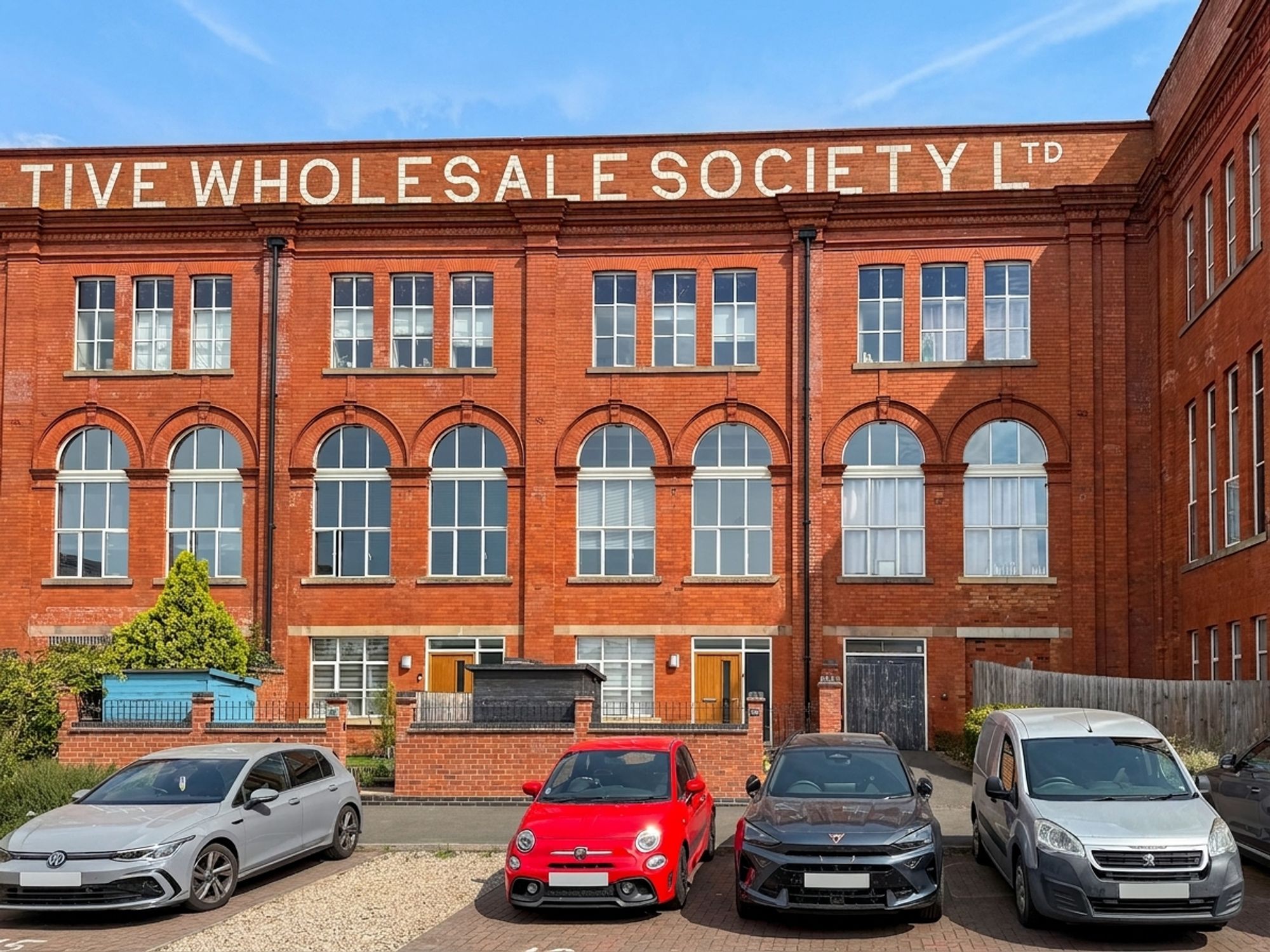House Wheatsheaf Way in Leicester