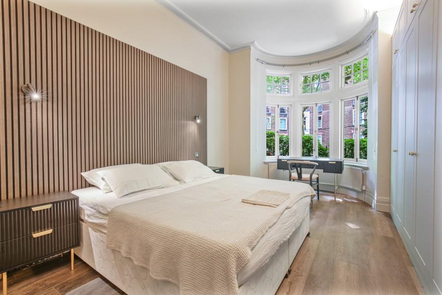Flat Fitz-James Avenue in Greater London