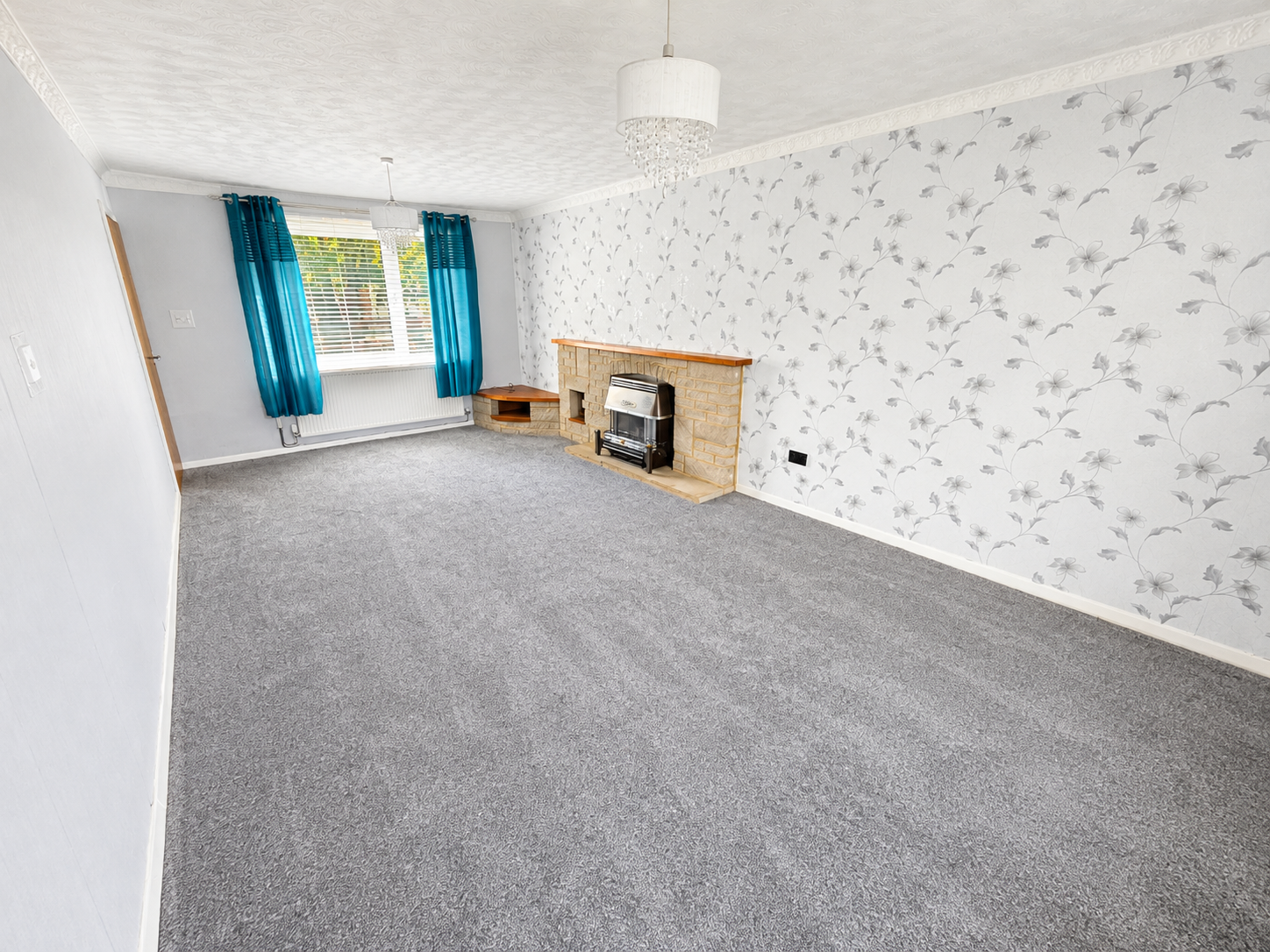 House Warminster Close in Corby