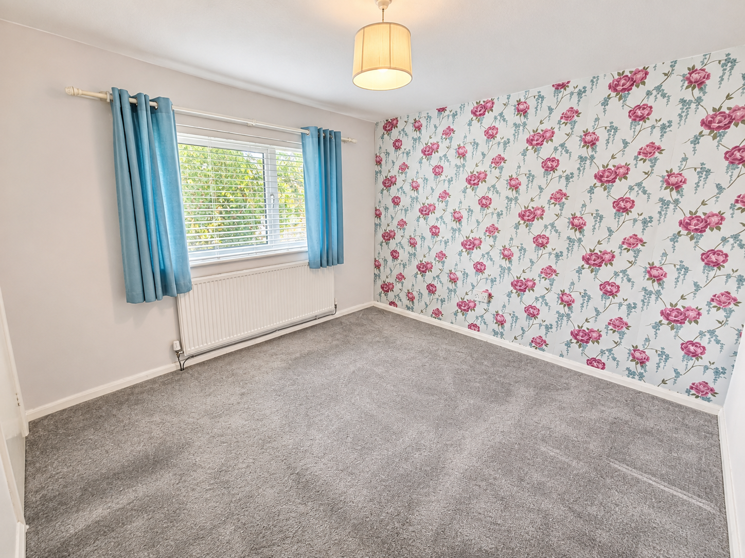 House Warminster Close in Corby