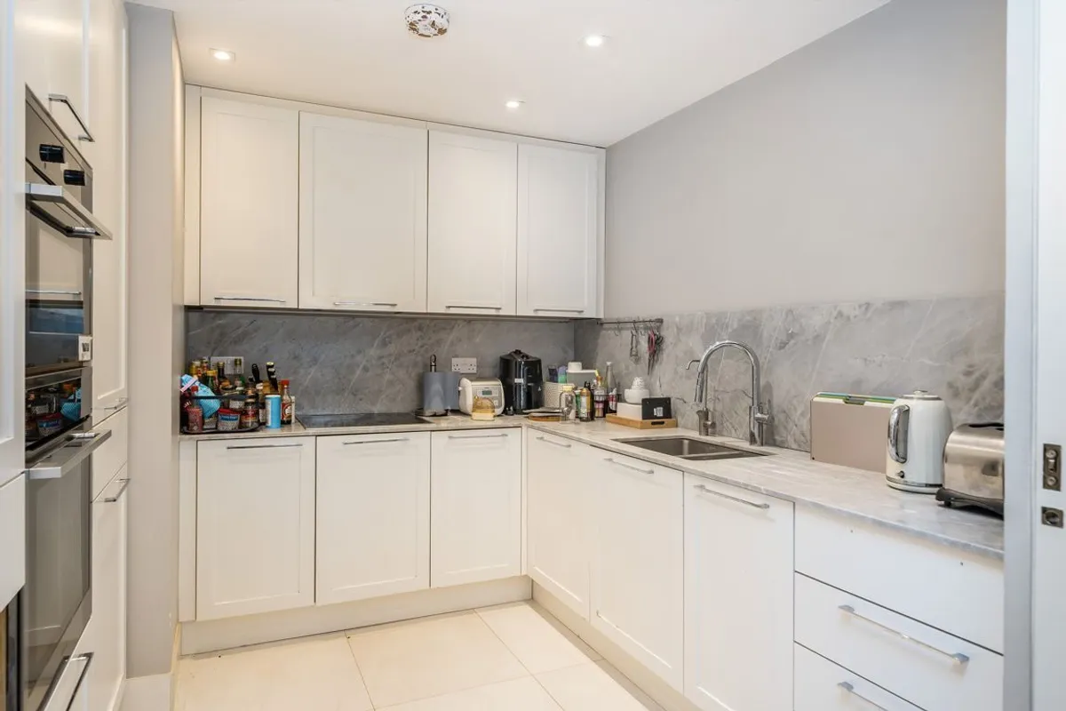 Flat Forum Magnum Square in Greater London
