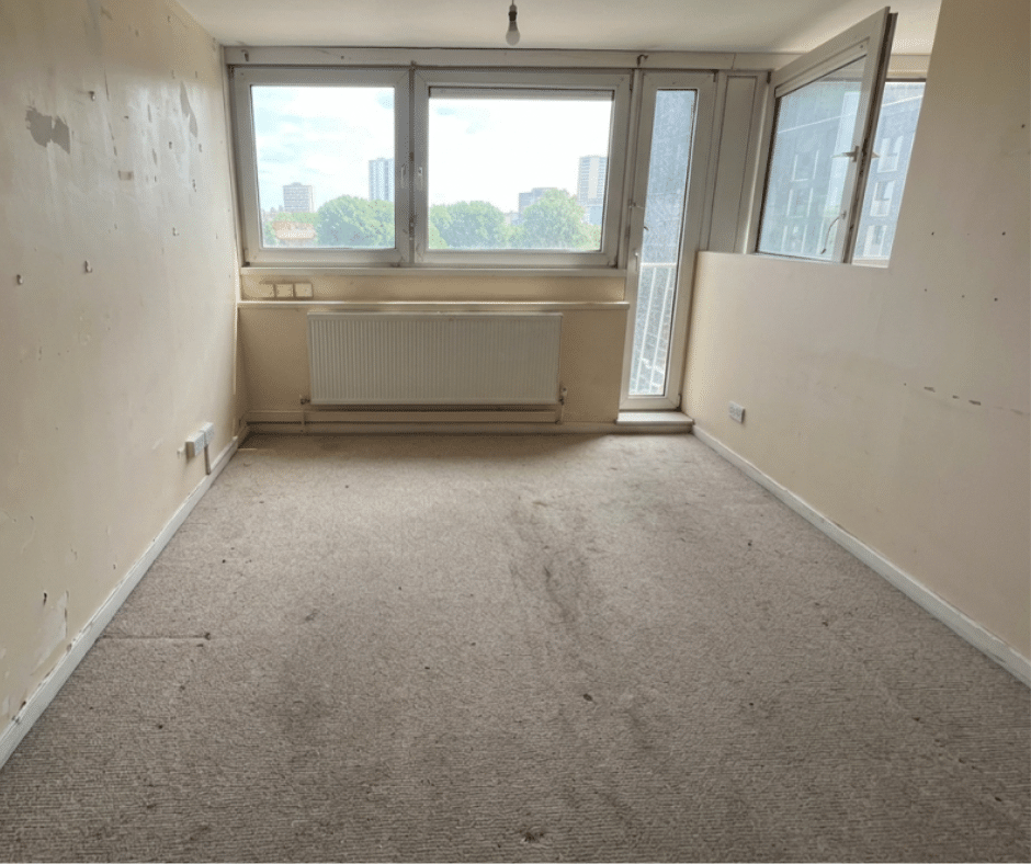 Flat Milburn Lane in Greater London