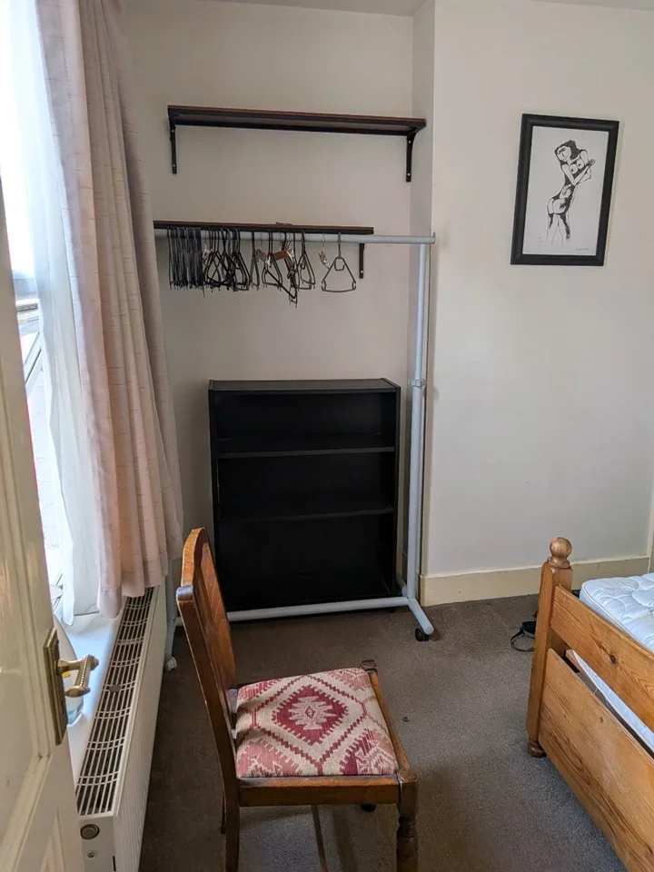 Room Wakefield Street in Greater London