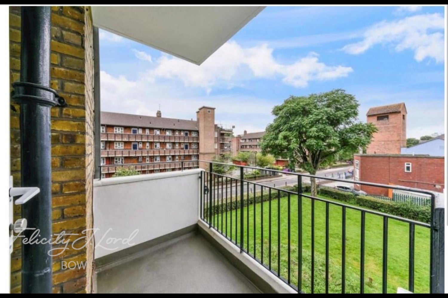 Flat Harford Street in Greater London