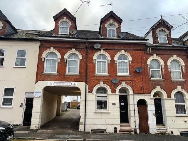 Flat Cardigan Street in Luton