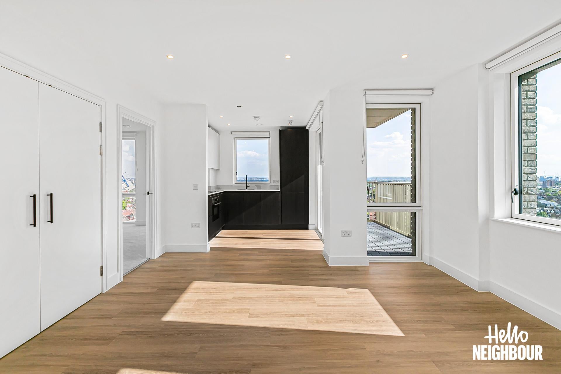 Flat Friary Road in Greater London