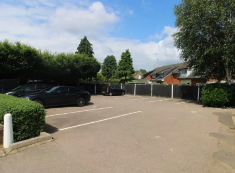 Flat Blackhorse Lane in Hertsmere