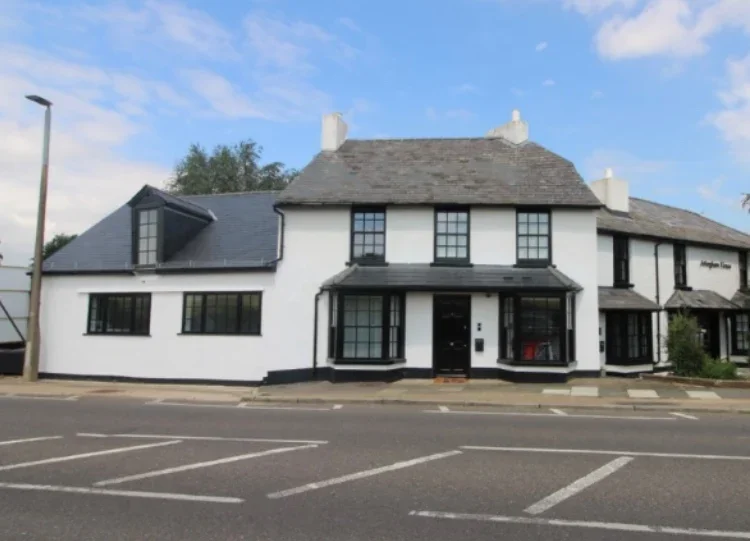 Flat Blackhorse Lane in Hertsmere