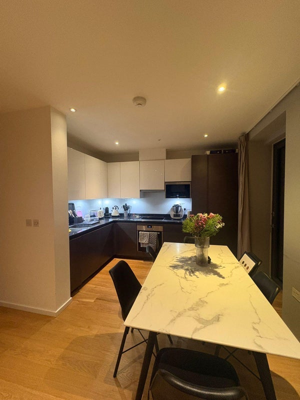 Room Glade Walk in Greater London