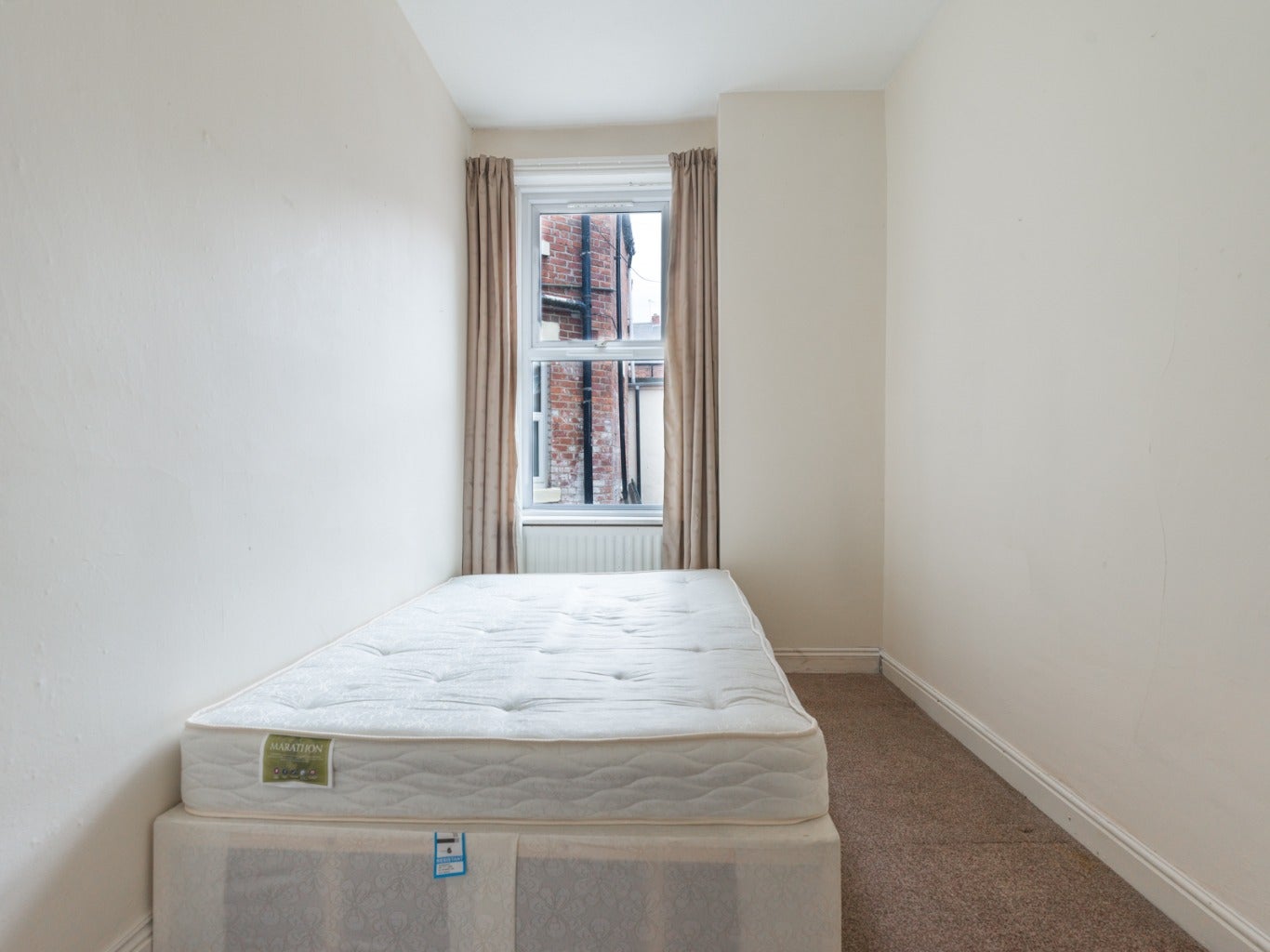 Room Buston Terrace in Newcastle upon Tyne