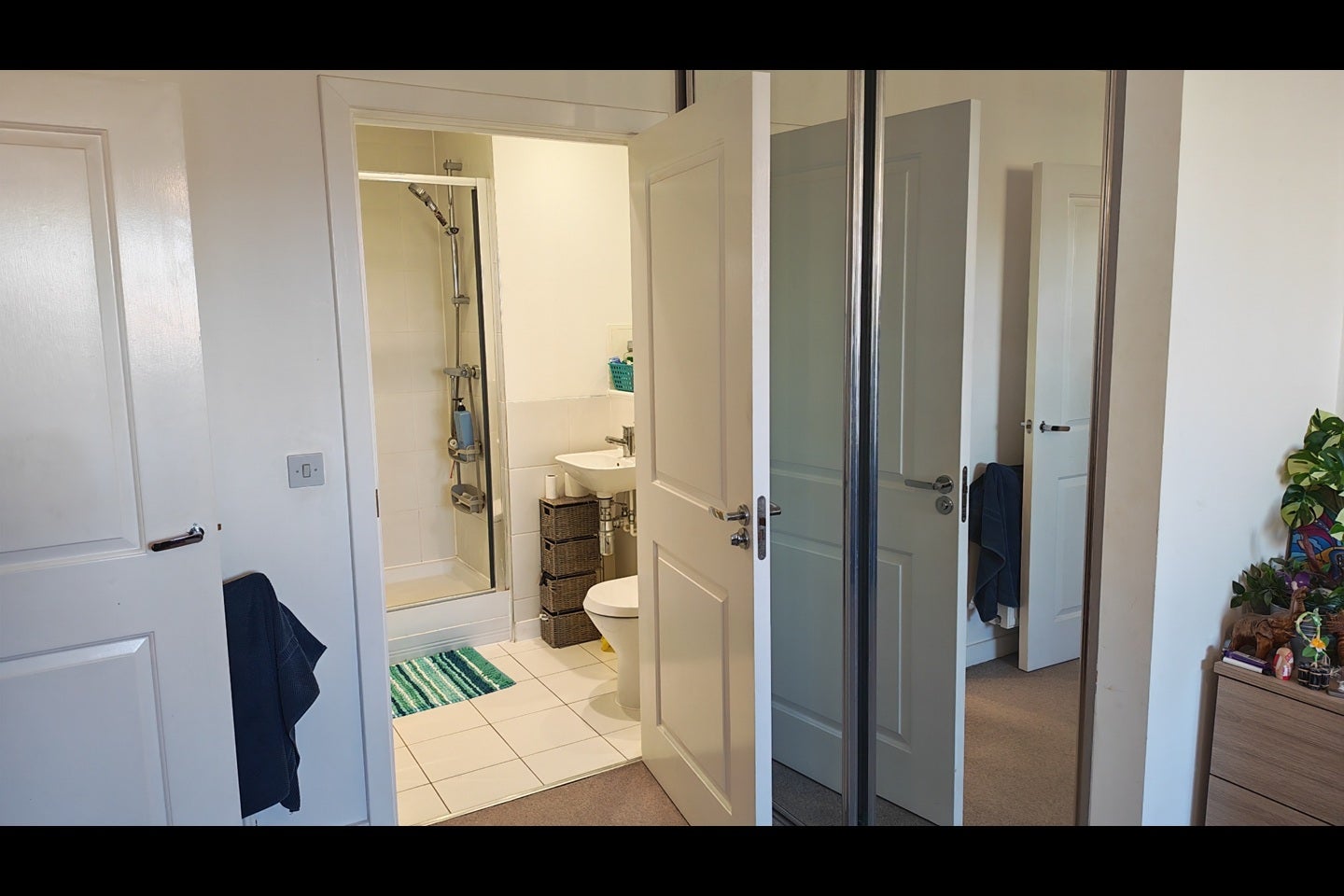 Flat Cordelia Street in Greater London